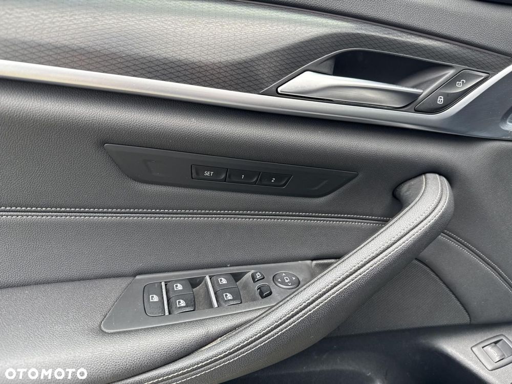 BMW Seria 5 - 18