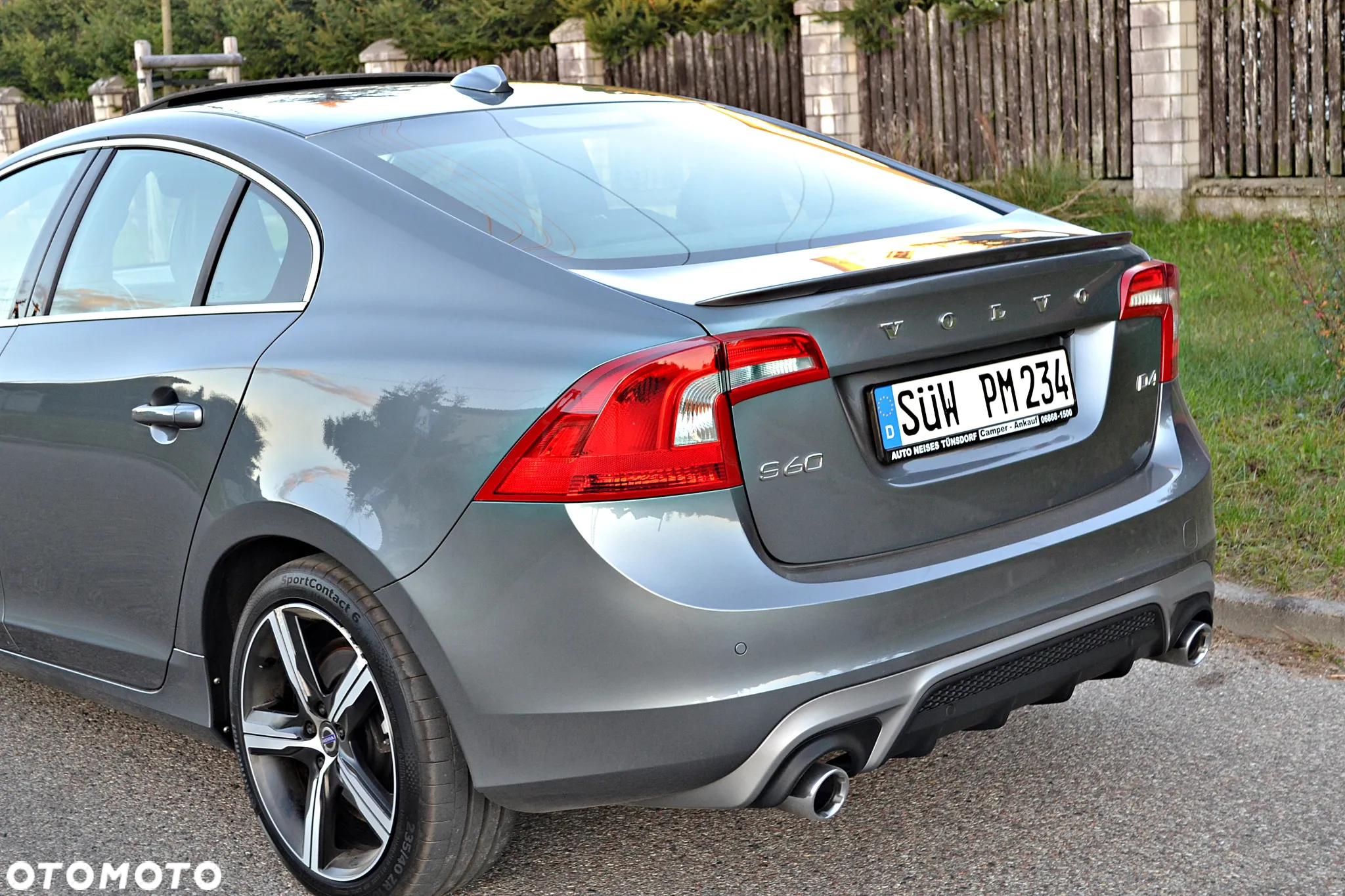 Volvo S60 D4 Geartronic RDesign - 11