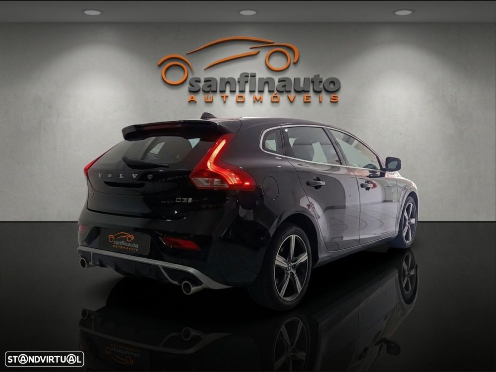 Volvo V40 2.0 D3 R-Design - 10