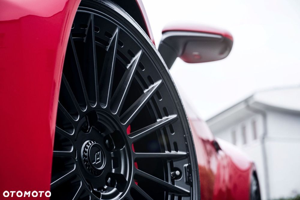 Porsche 911 Carrera 4S - 6
