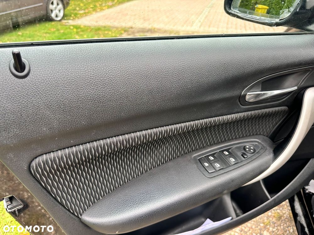 BMW Seria 1 116i - 11