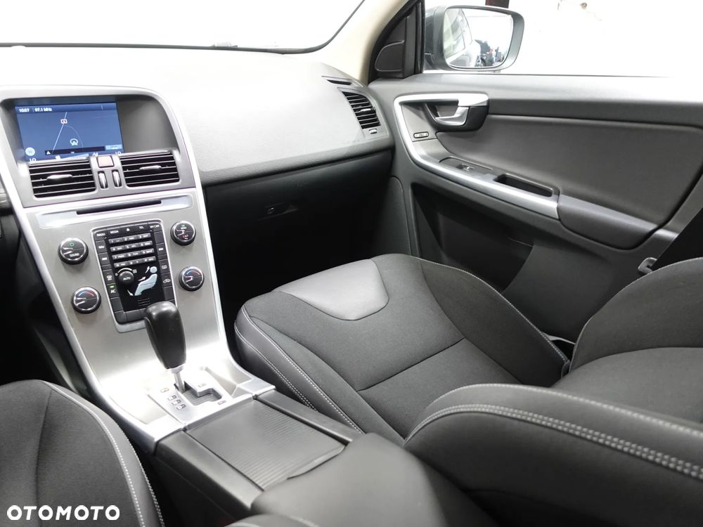 Volvo XC 60 - 31