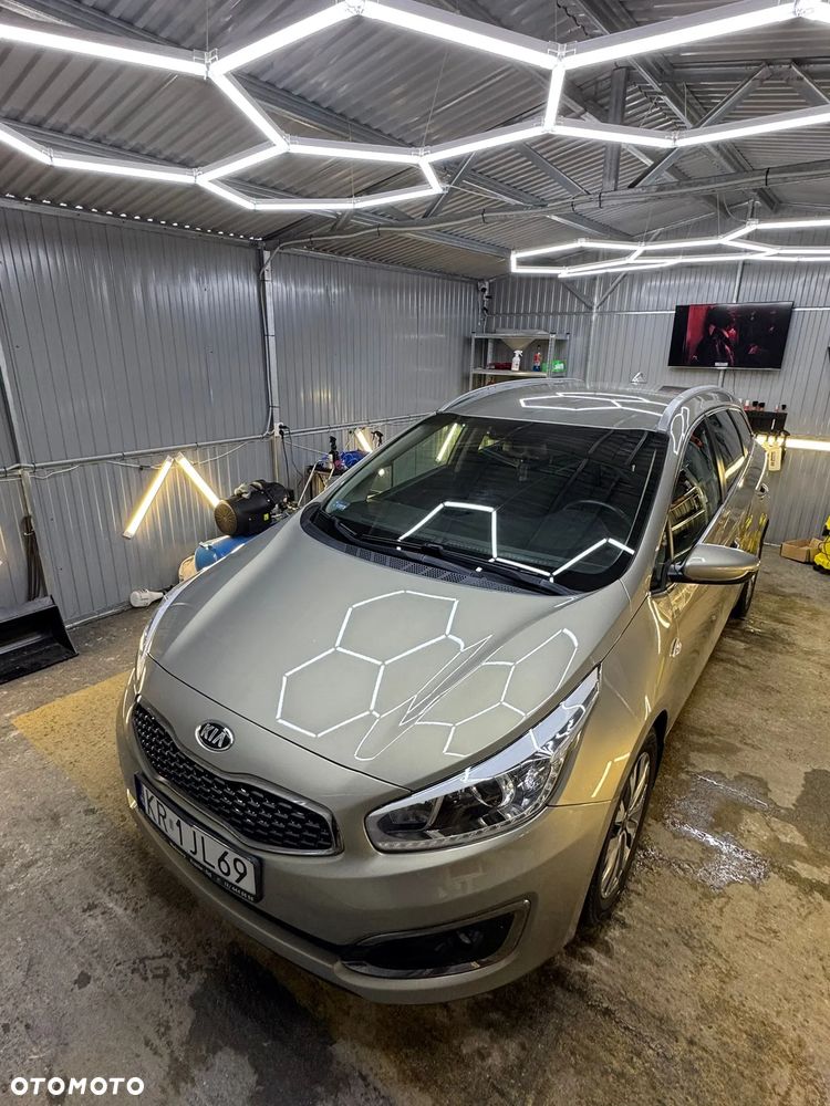 Kia Ceed 1.6 CRDi L Business Line - 2