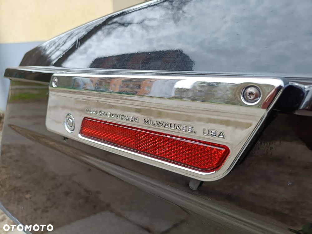 Harley-Davidson Touring Street Glide - 20