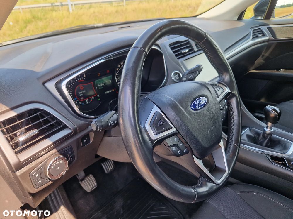 Ford Mondeo - 26