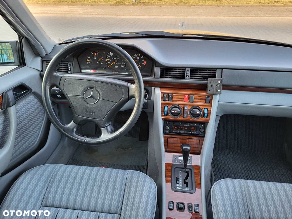 Mercedes-Benz W124 (1984-1993) - 6