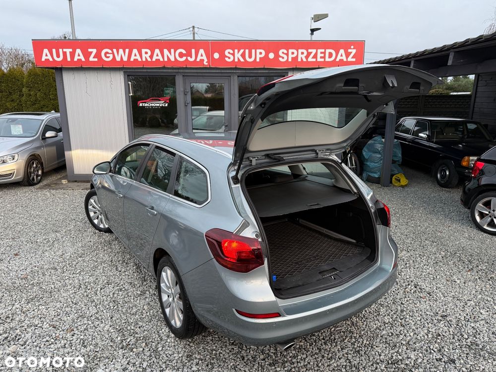 Opel Astra 2.0 CDTI DPF Design Edition - 17