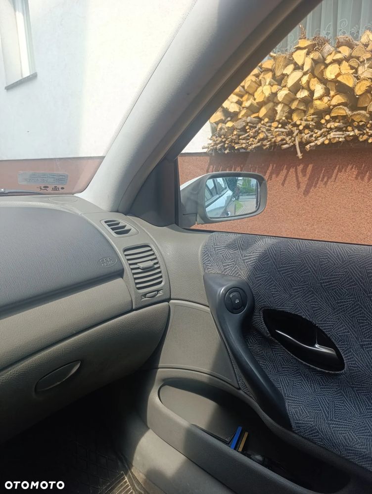 Renault Laguna 1.8 Alize - 3