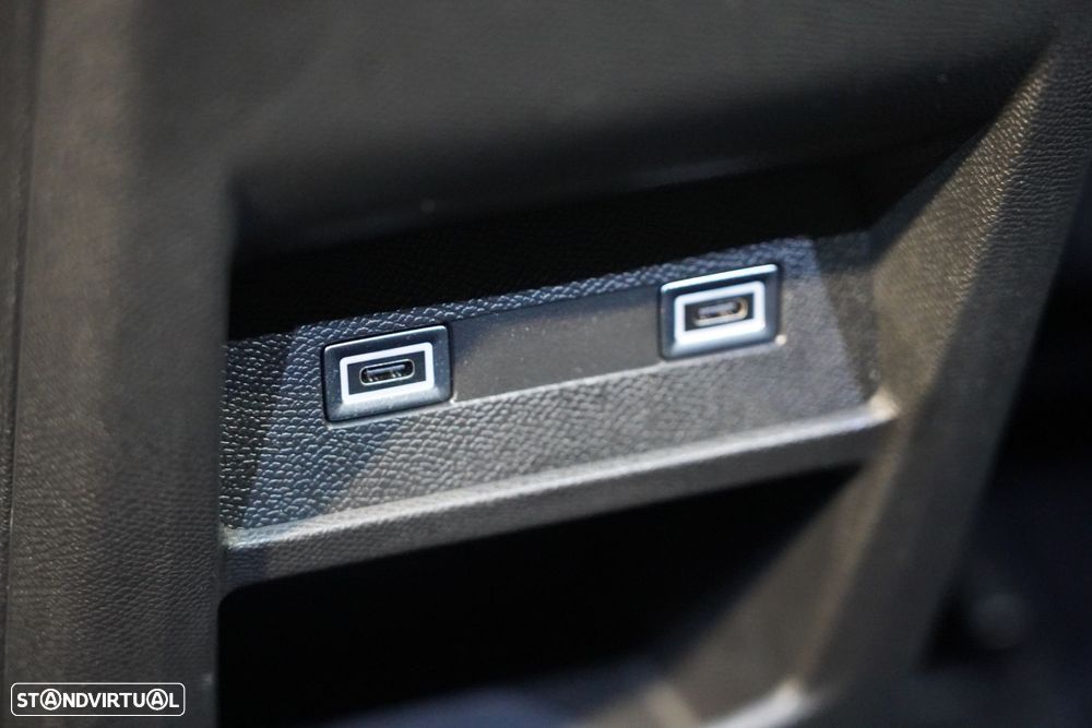 Peugeot e-308 54 kWh Allure - 48