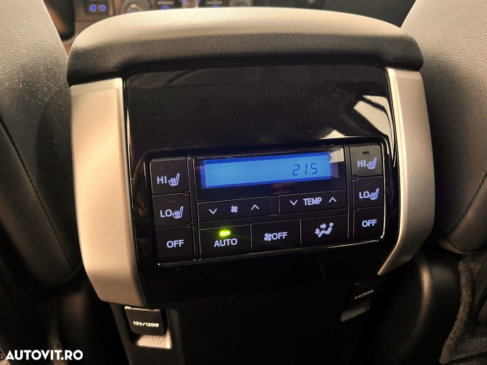 Toyota Land Cruiser - 12