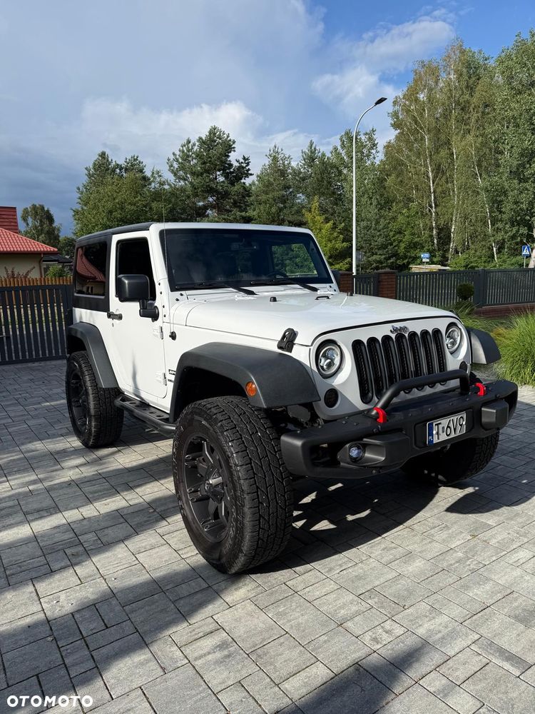 Jeep Wrangler - 1