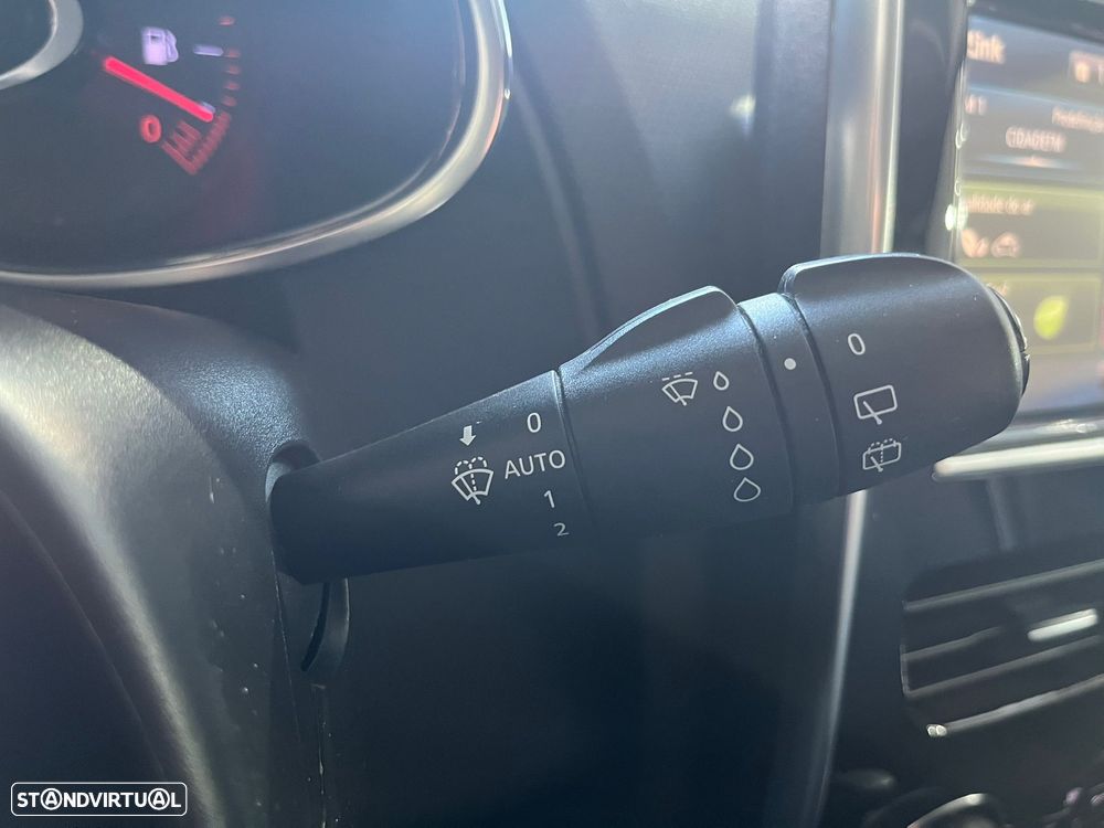 Renault Clio - 30