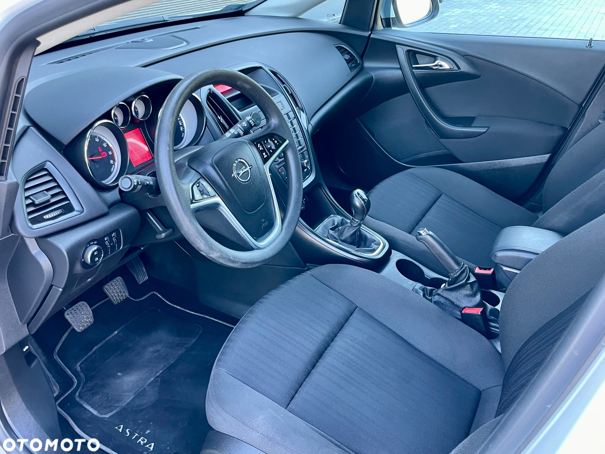 Opel Astra - 9