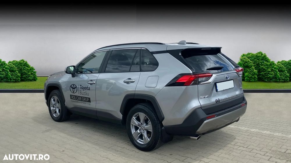 TOYOTA RAV4 2025 — imagine 2