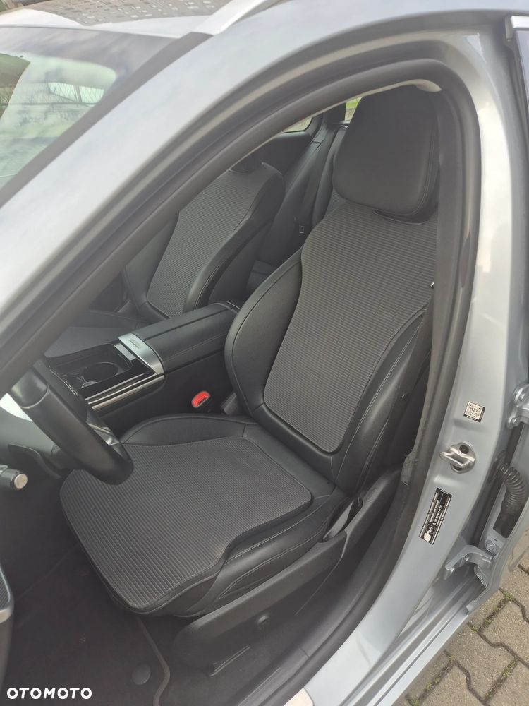 Mercedes-Benz Klasa C 220 d 9G-TRONIC - 16