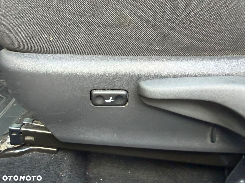 Toyota Auris 1.8 VVT-i Automatik Executive - 21
