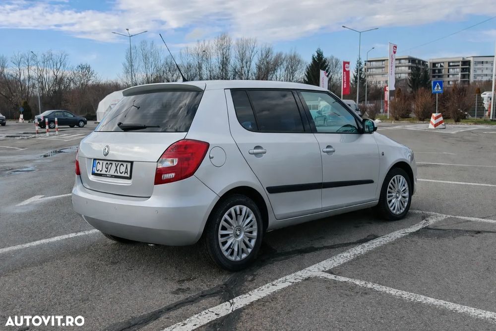 Skoda Fabia 1.2 TSI Ambiente DSG - 10
