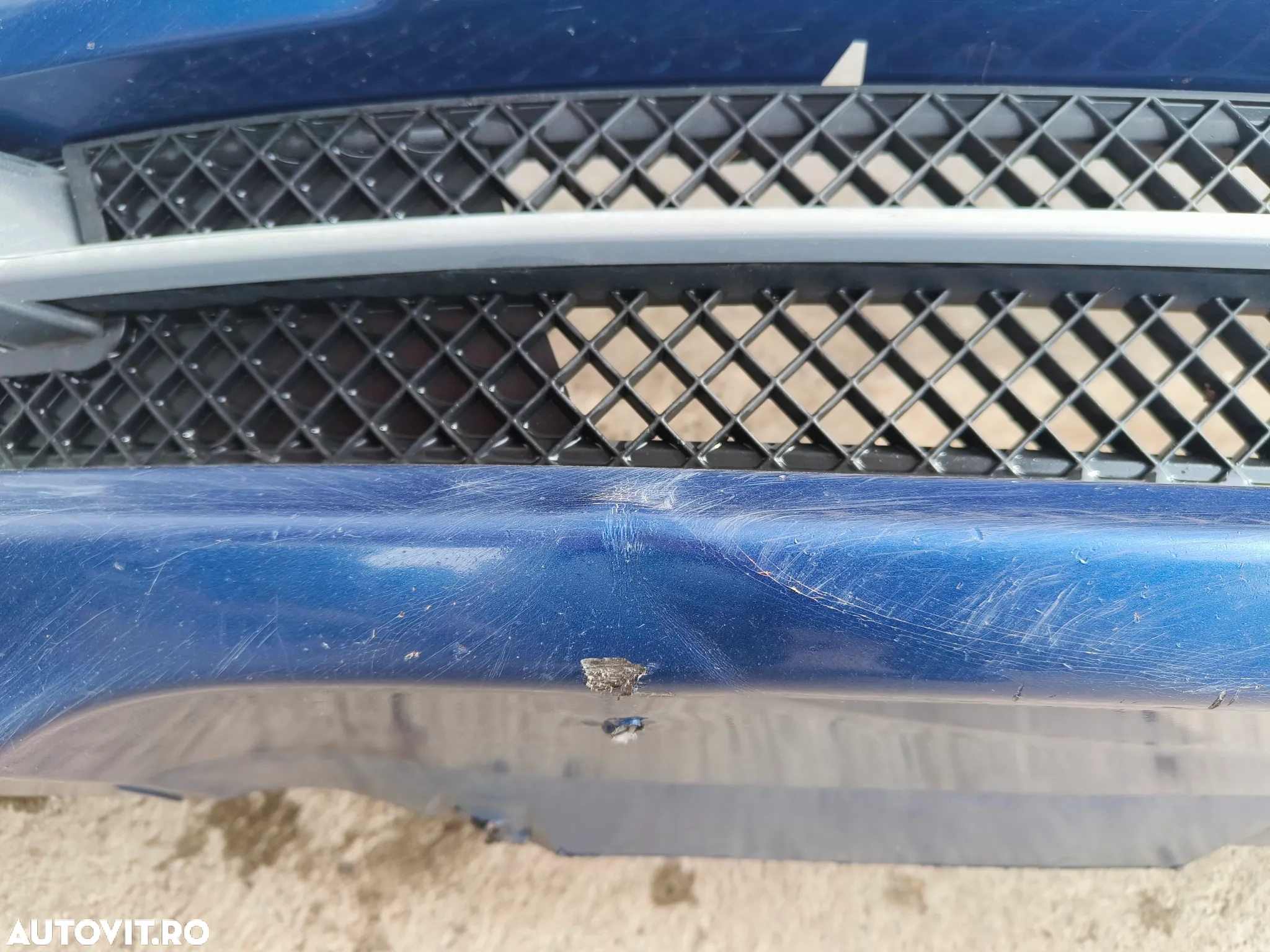 Bara fata BMW E81/87 LCi completa cu spaltoare ( defecte vizibile in poze) - 6