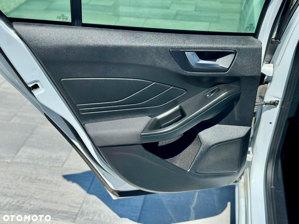 Ford Focus 1.5 EcoBlue Start-Stopp-System ST-LINE X - 13