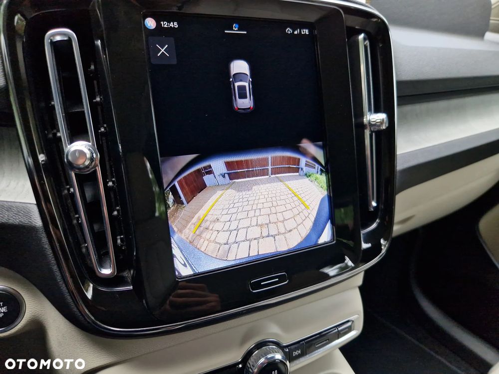 Volvo XC 40 B3 Plus Bright - 21