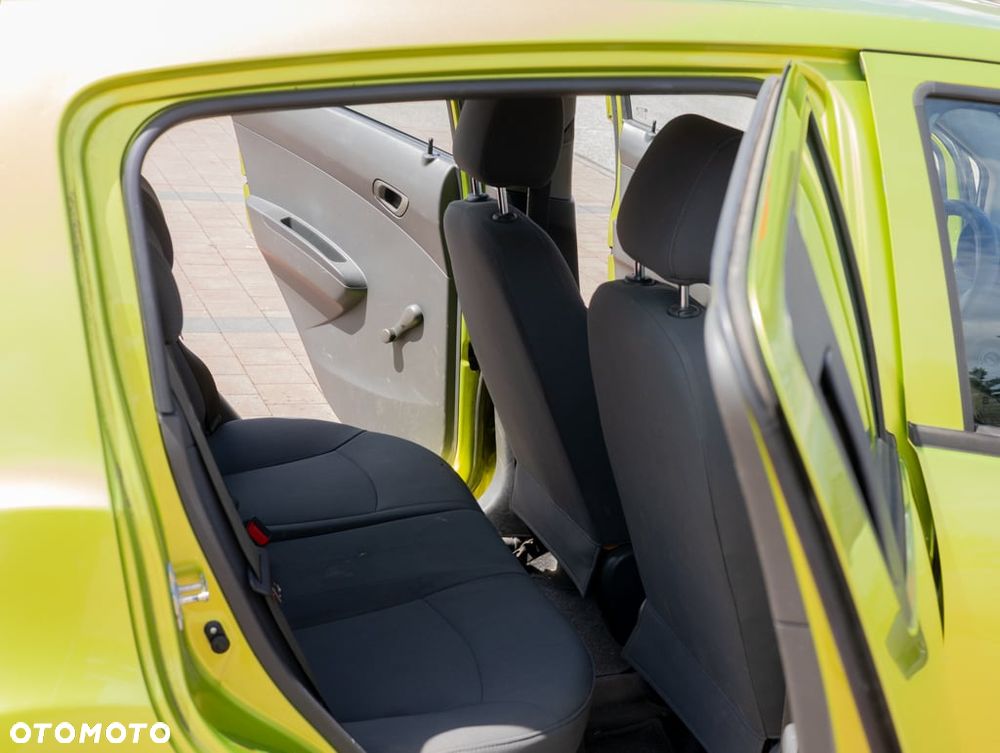 Chevrolet Spark 1.0 Base - 8