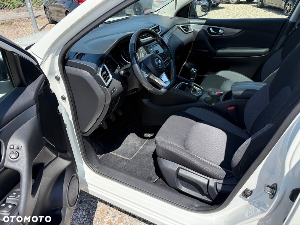 Nissan Qashqai - 11