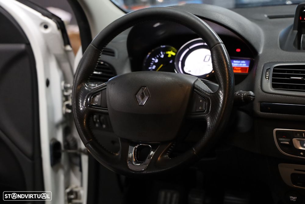 Renault Mégane Sport Tourer ENERGY dCi 130 BOSE EDITION - 13