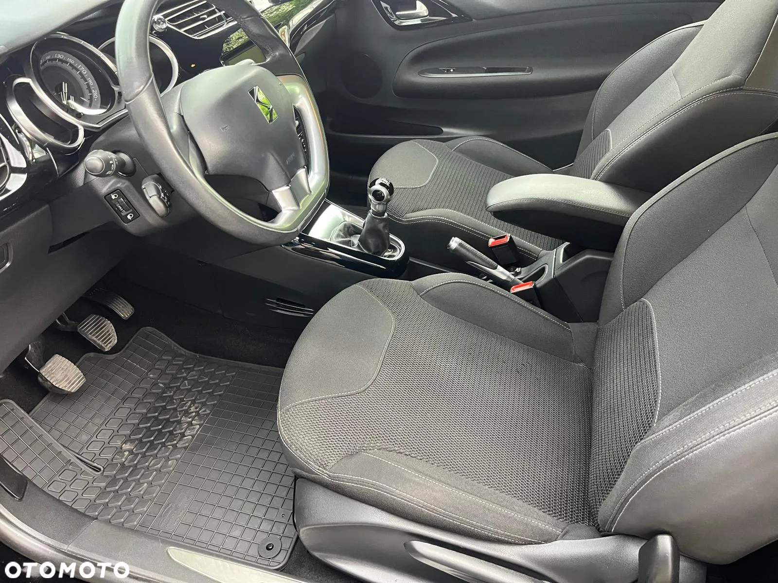 Citroën DS3 Pure Tech VTi 82 Chic - 7