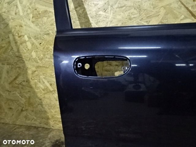 DRZWI PRAWE PRZEDNIE PRZÓD MITSUBISHI CARISMA NR274 - 2