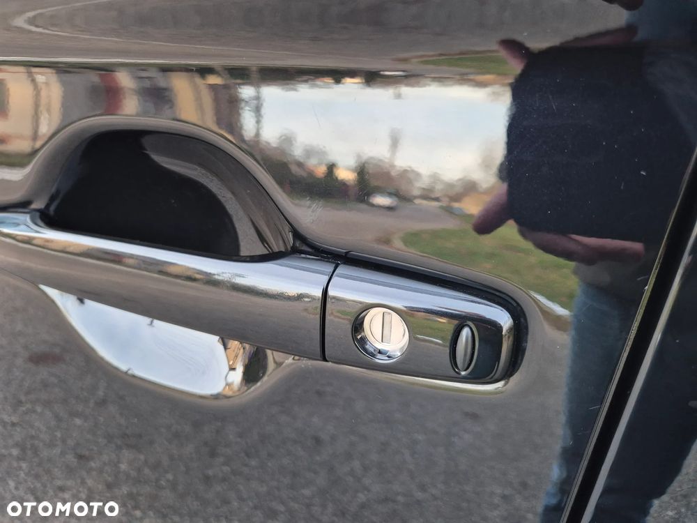 Mitsubishi Outlander - 22