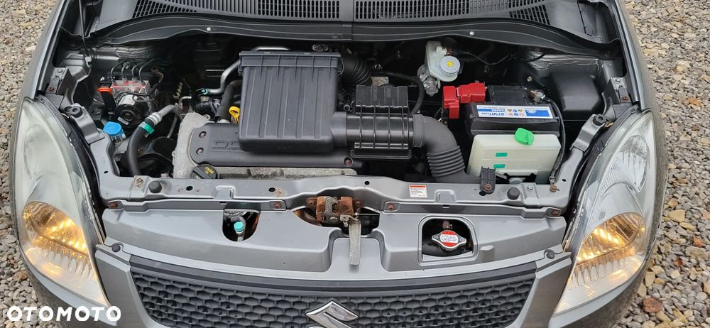 Suzuki Swift 1.3 Club - 27