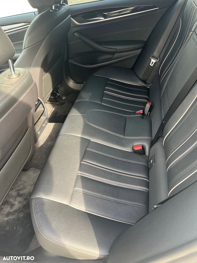 BMW Seria 5 520d Touring Aut. Sport Line - 12