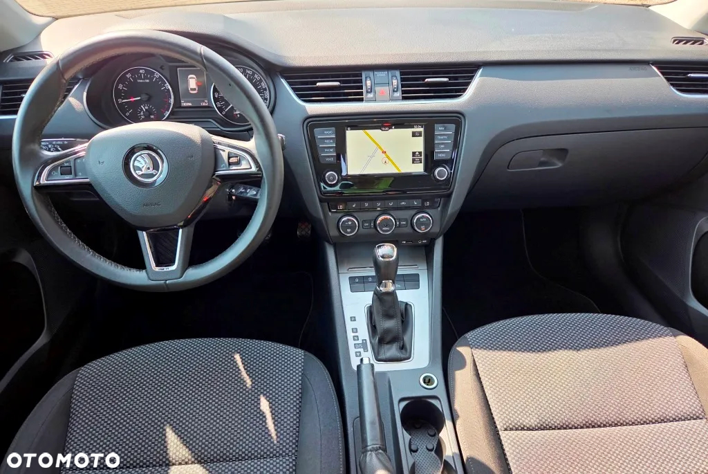 Skoda Octavia Combi 1.4 TSI DSG Style - 30