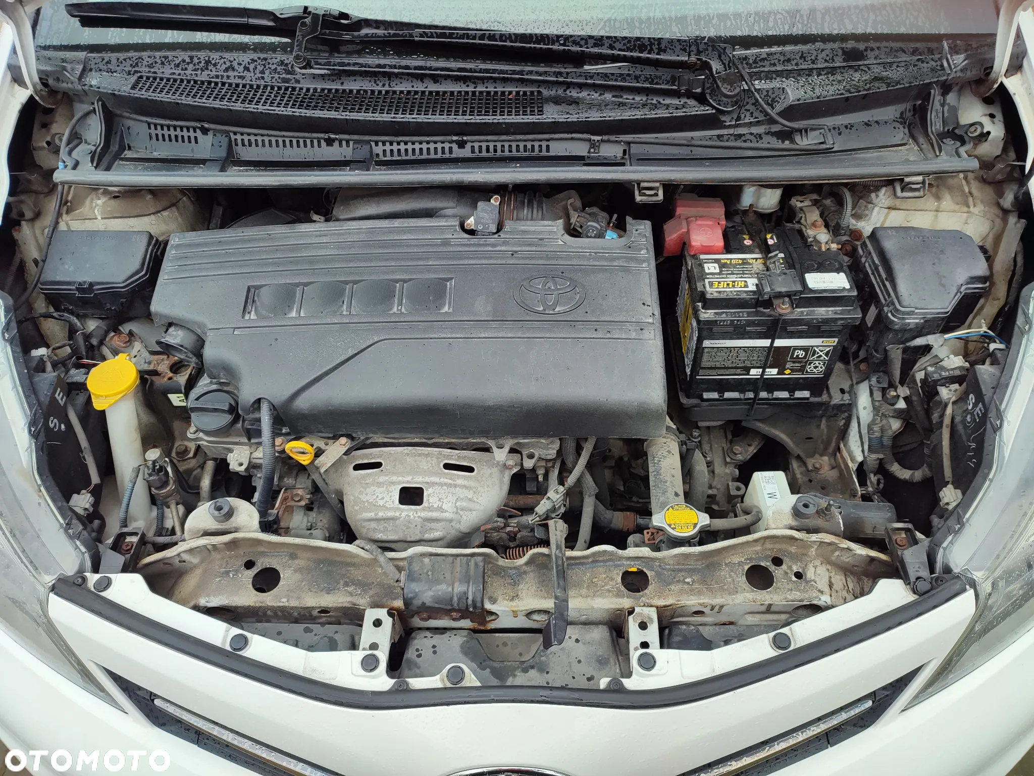 Toyota Yaris - 11