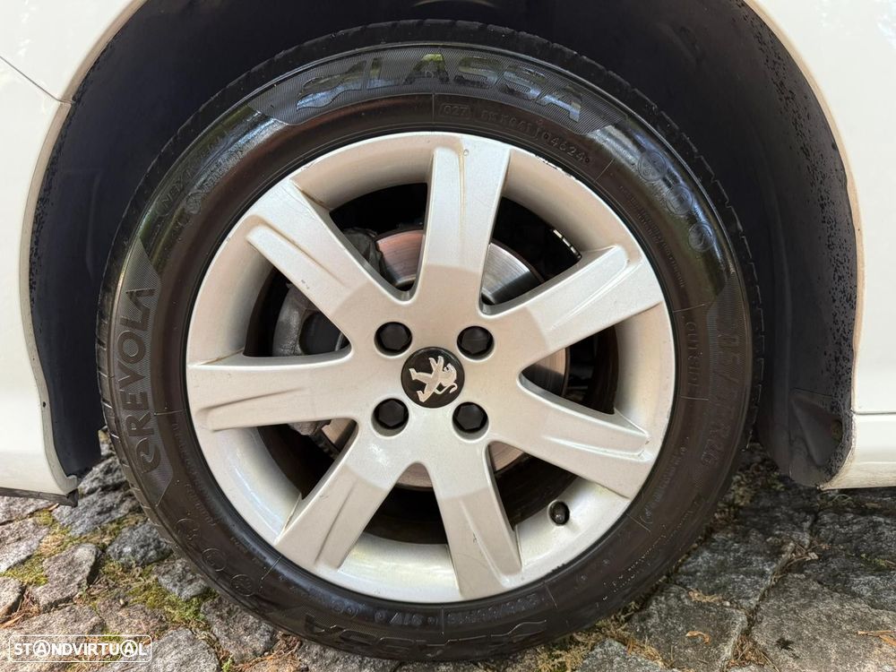 Peugeot 308 1.6 HDi Executive - 8