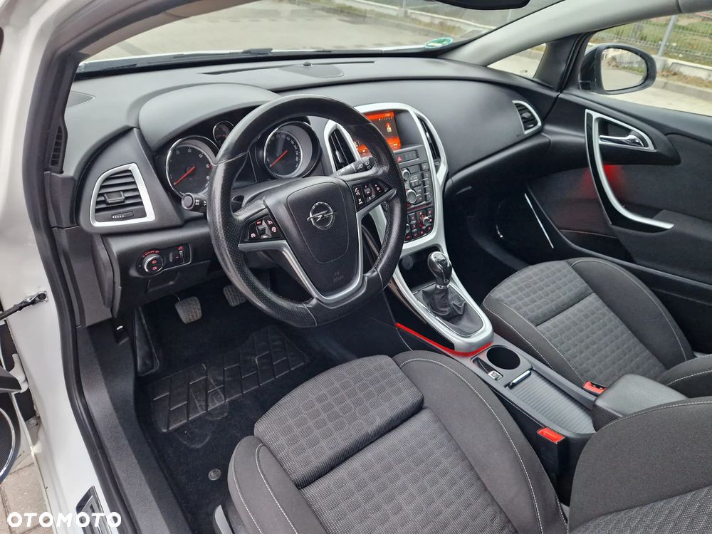 Opel Astra - 32