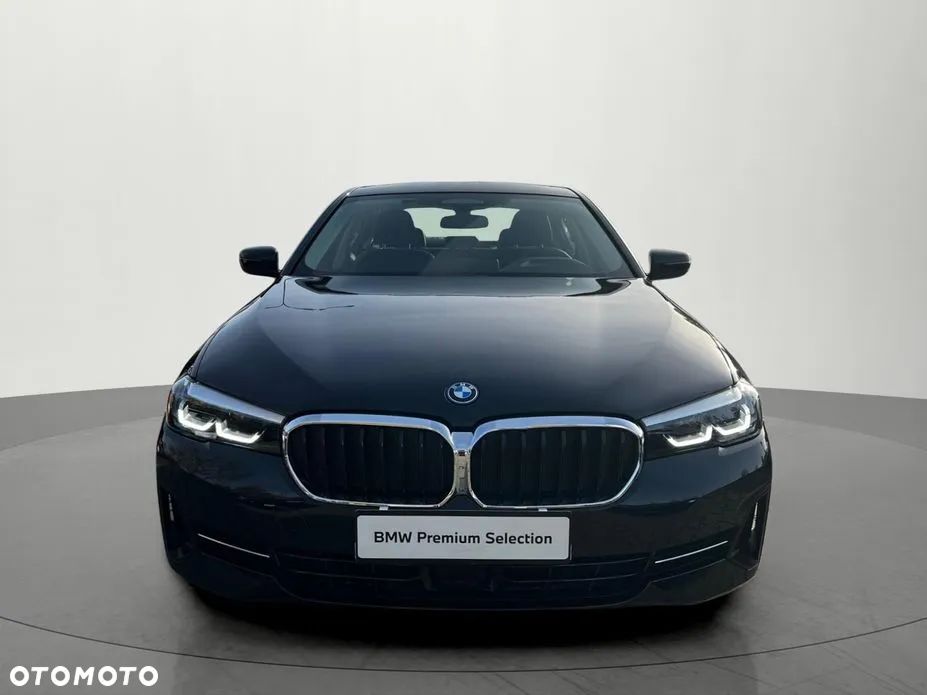BMW Seria 5 530e Luxury Line - 6