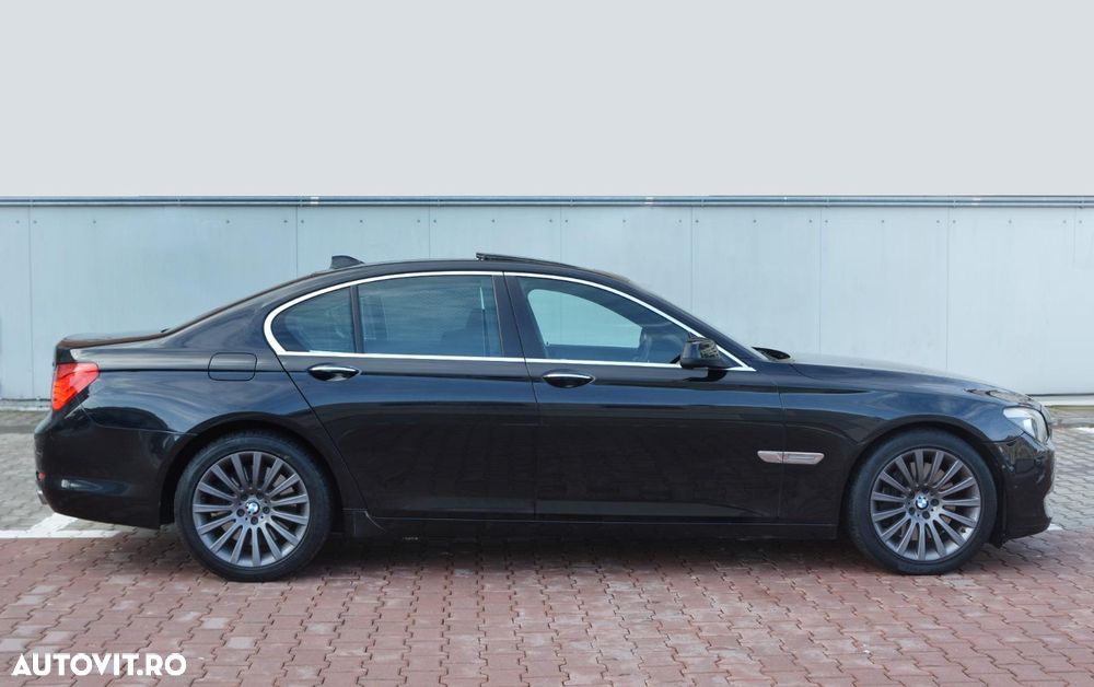 BMW Seria 7 750i - 3