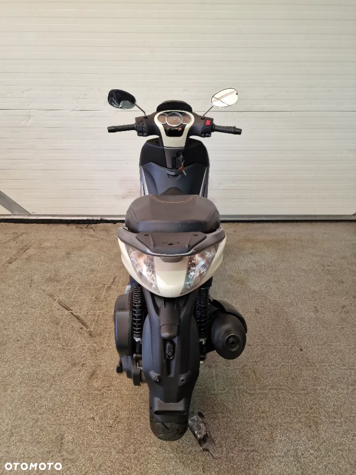 Piaggio Beverly - 28