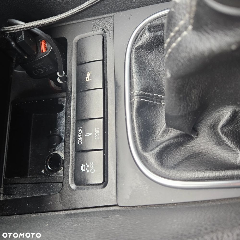 Volkswagen Golf - 12