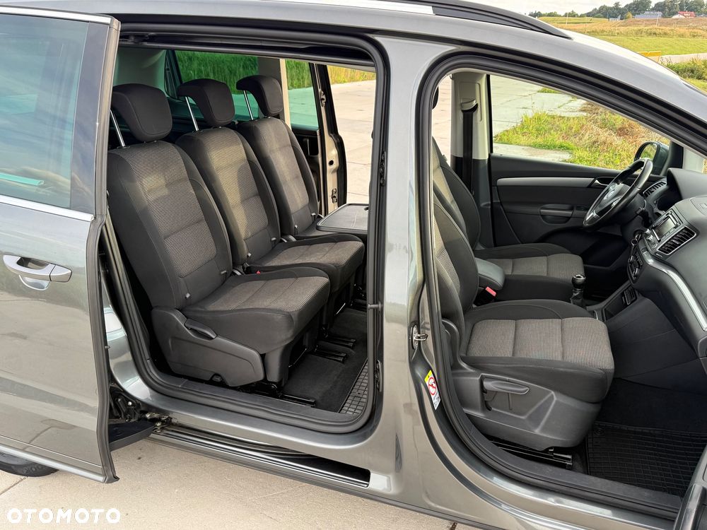 Volkswagen Sharan 2.0 TDI DPF BlueMotion Comfortline - 25