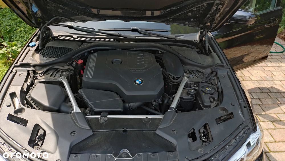 BMW Seria 5 530i - 30
