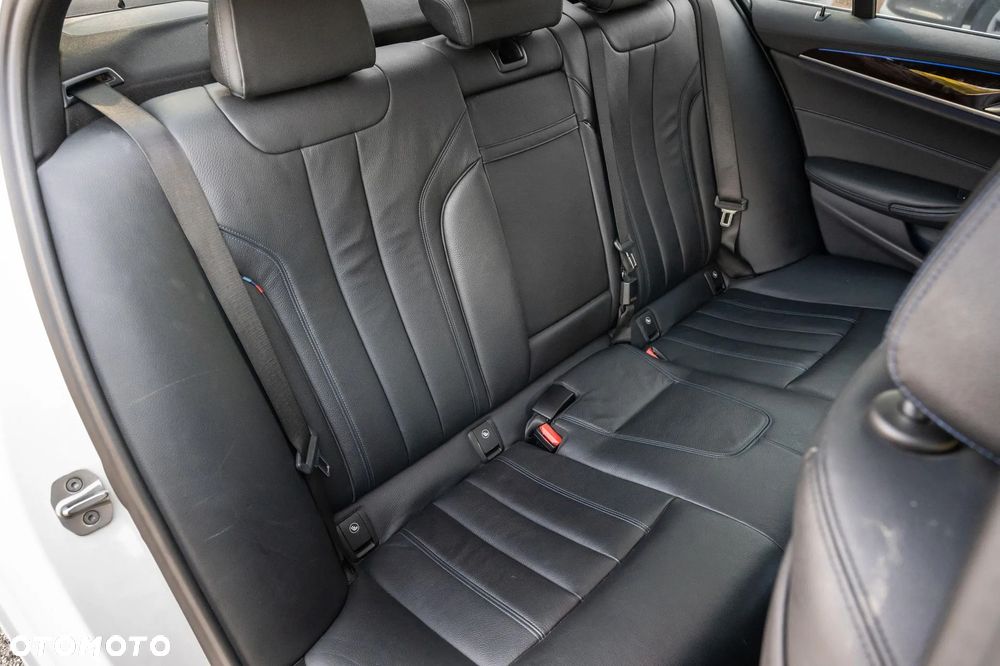 BMW Seria 5 530i M Sport Edition - 29