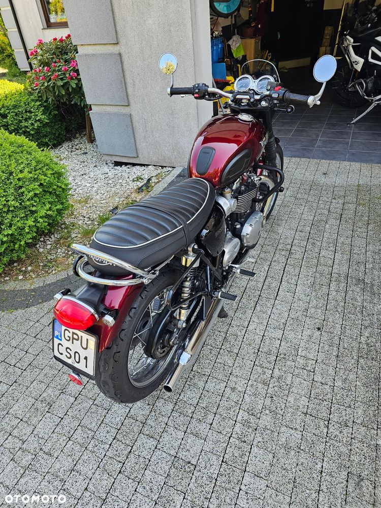 Triumph Bonneville - 6