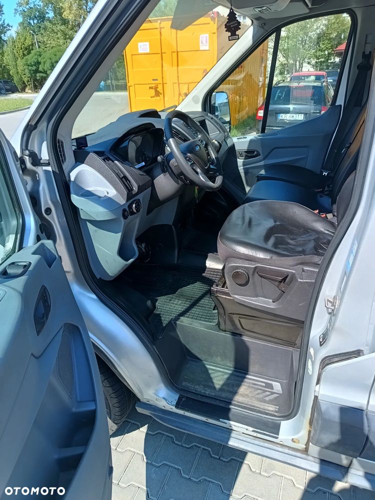 Ford Transit - 9