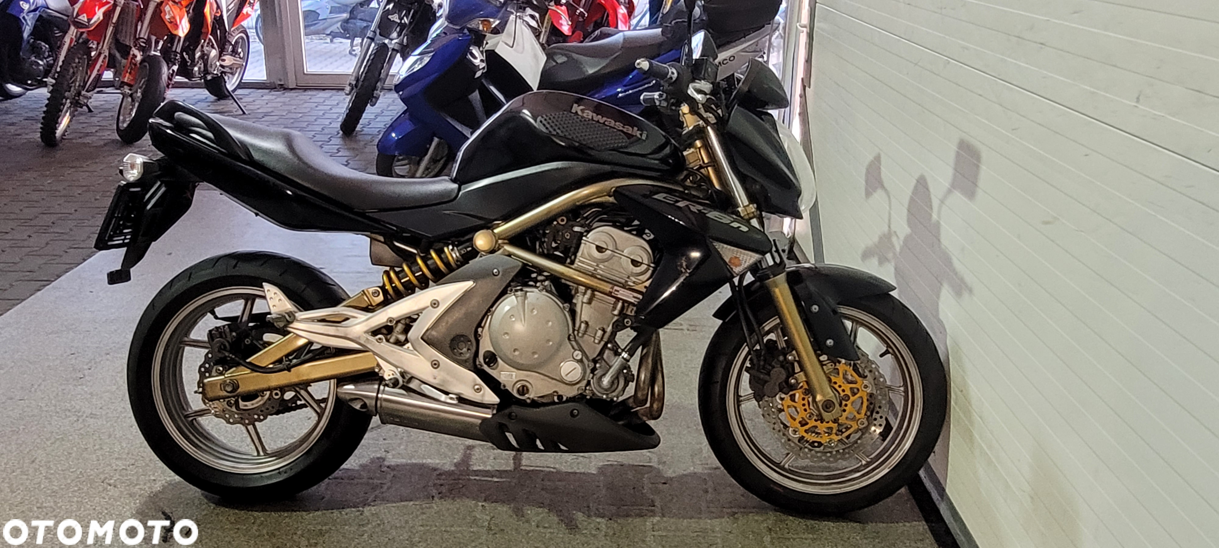Kawasaki ER - 26