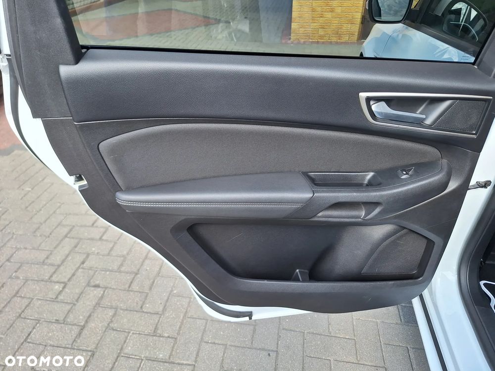 Ford S-Max 2.0 TDCi Titanium PowerShift - 23
