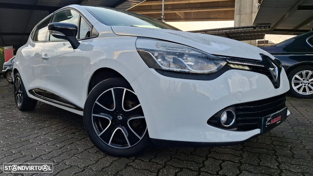 Renault Clio 1.5 dCi Dynamique S - 8