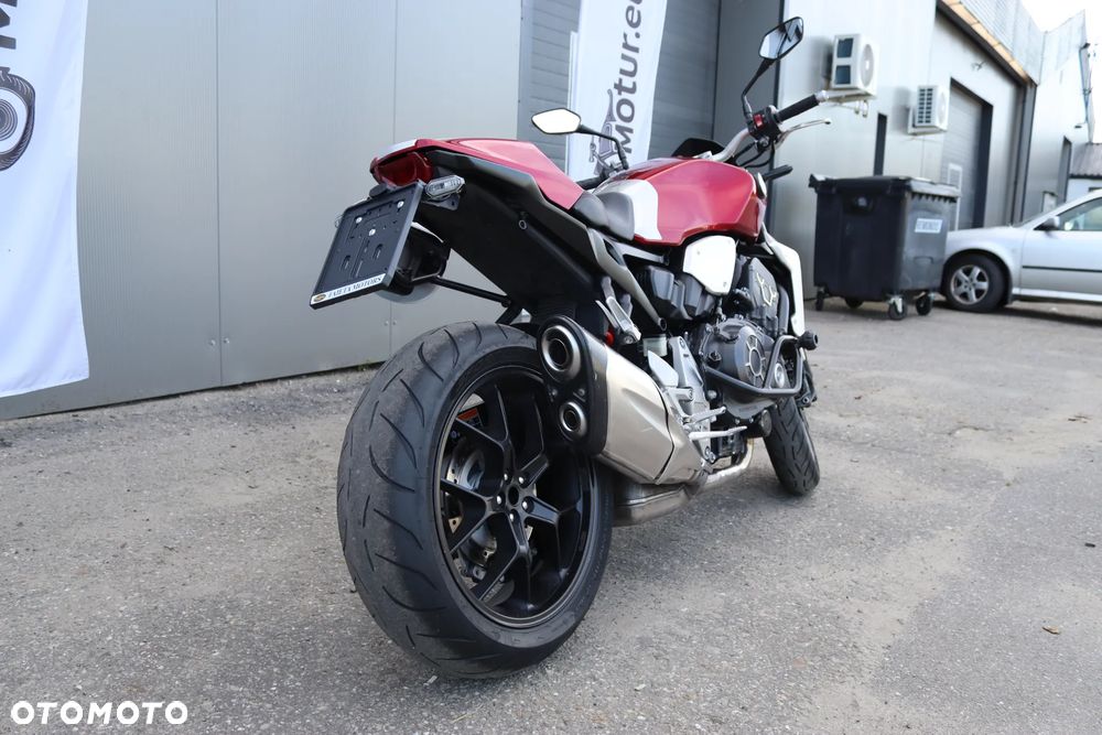 Honda CB - 11