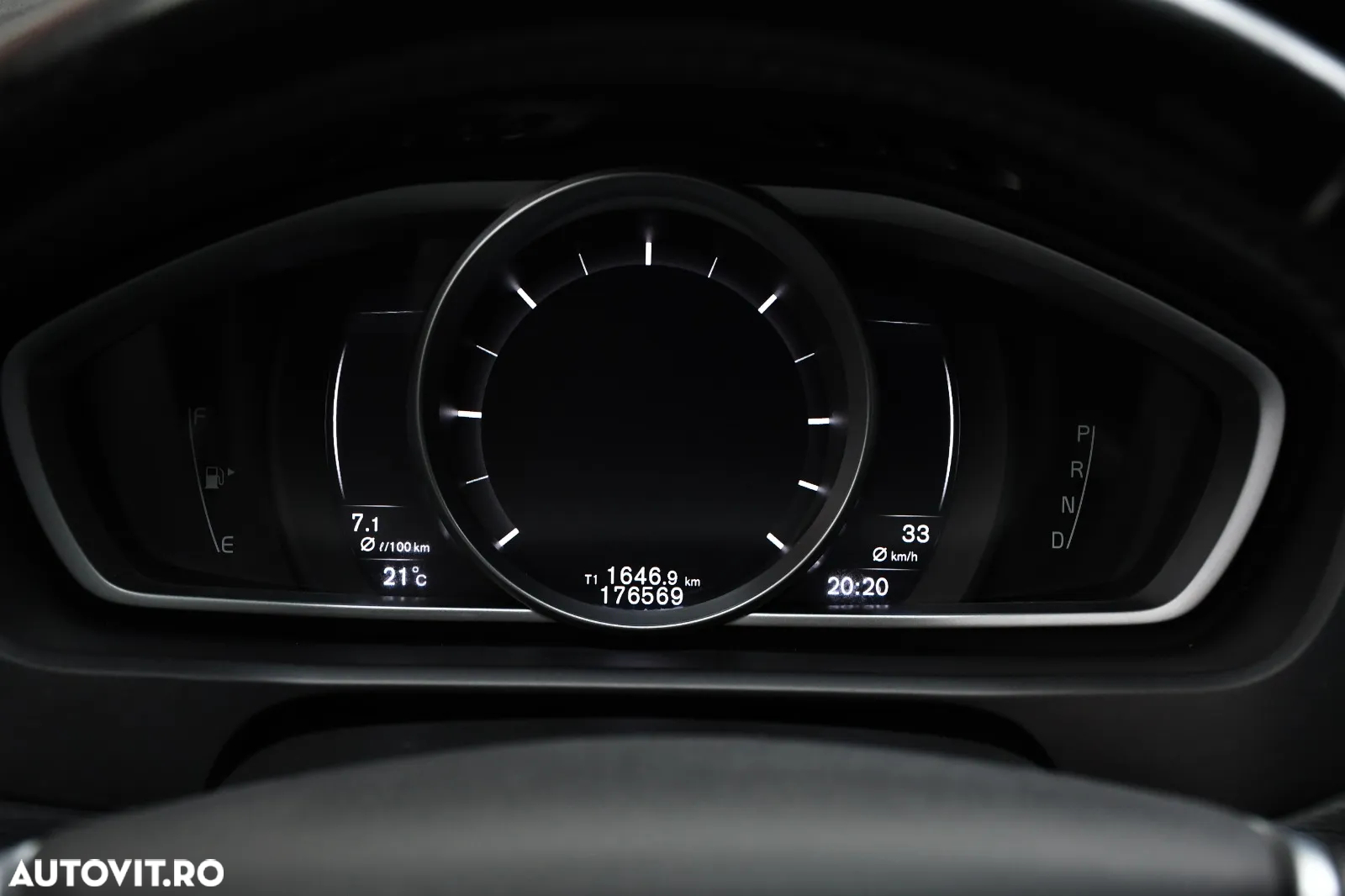 Volvo V40 Cross Country D2 Geartronic Momentum - 17